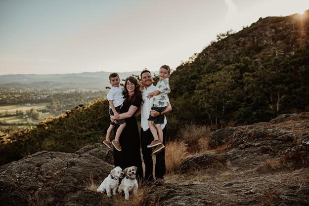 mobile - carousel-hero-element image-4