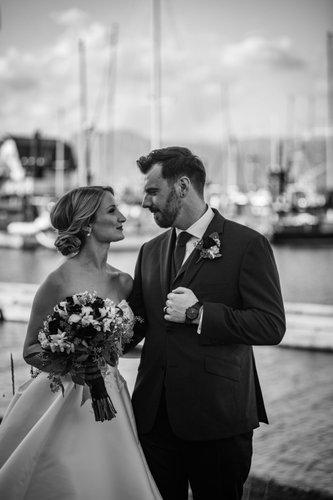 mobile - carousel-hero-element image-1